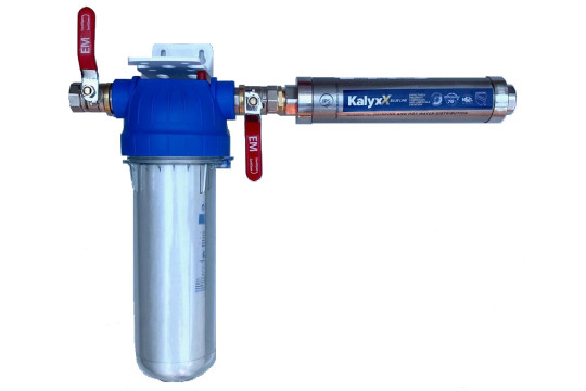 Změkčovač vody IPS Kalyxx BlueLine - G 1/2" s filtrem a kohouty - horizontální montáž