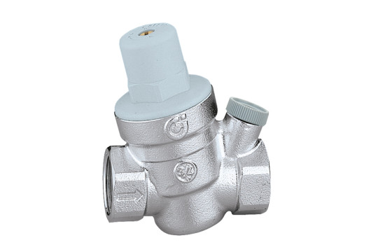 CALEFFI 5334 Regulátor tlaku vody DN15 - 1/2" Rozsah 1 - 6 BAR, PN16